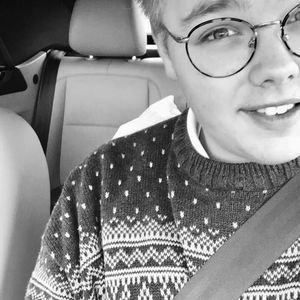 Meet your Posher, Caleb