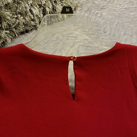 Top 🚫DONATED🚫 - Picture 2 of 3