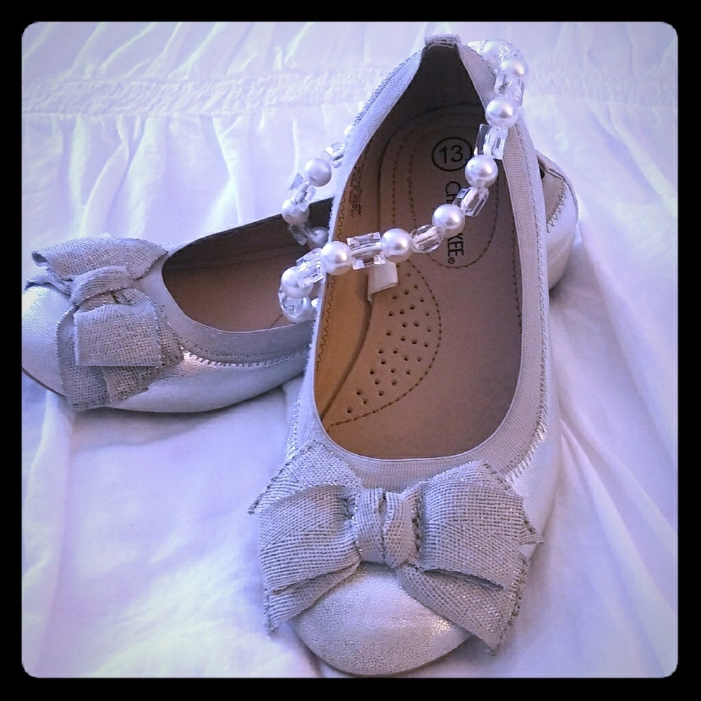 Girls Silver Flats