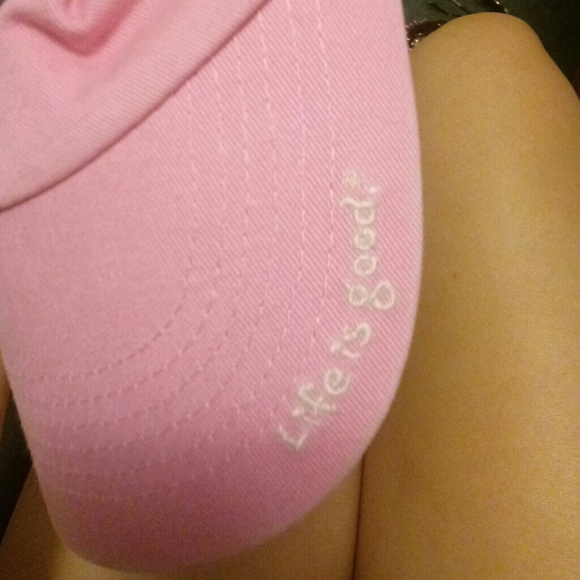 Nice cap hat.😂 - Picture 3 of 4