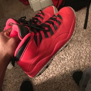 Size 10 bull over broadway 10's