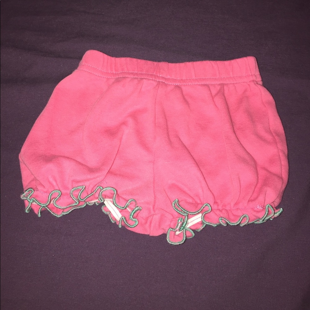 0-3 months. Shorts.