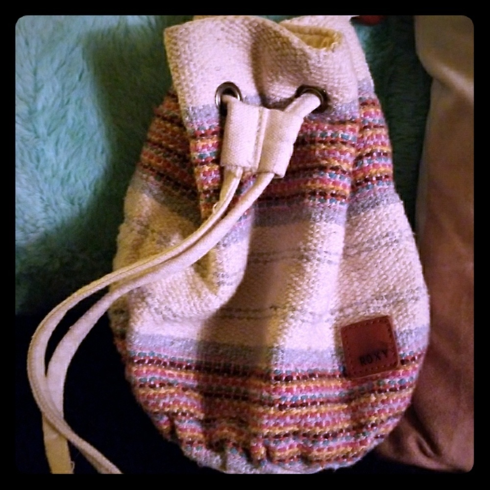 Very cute Roxy bag.