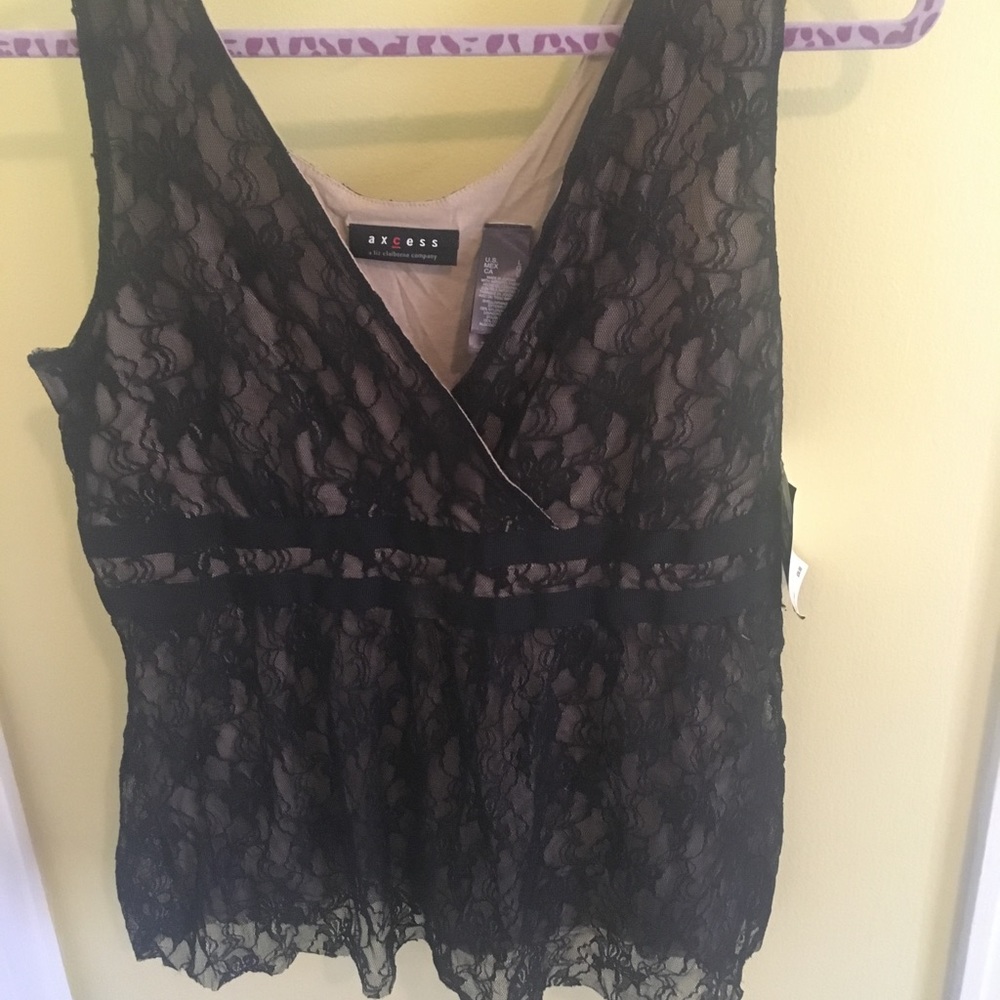 Axcess (Liz Claireborn) lace tank top