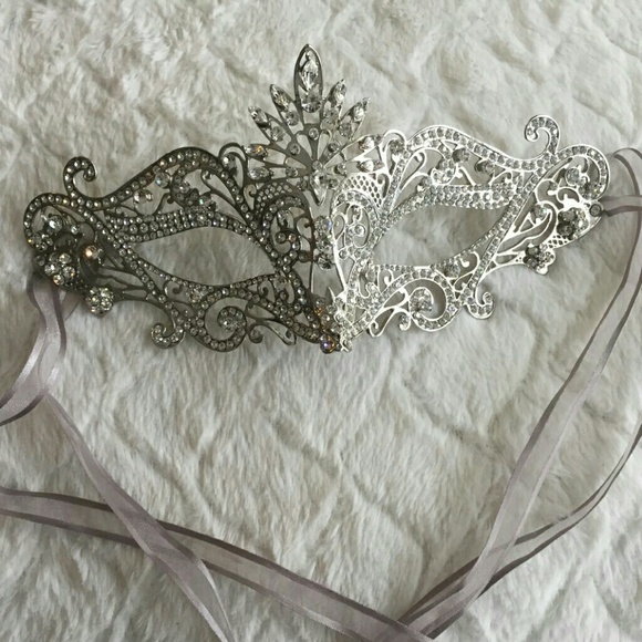 Silver mask - Picture 3 of 4