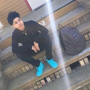 Meet your Posher, Jonathan