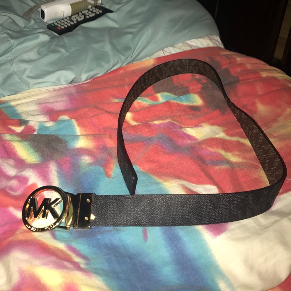 Micheal kors reversible belt