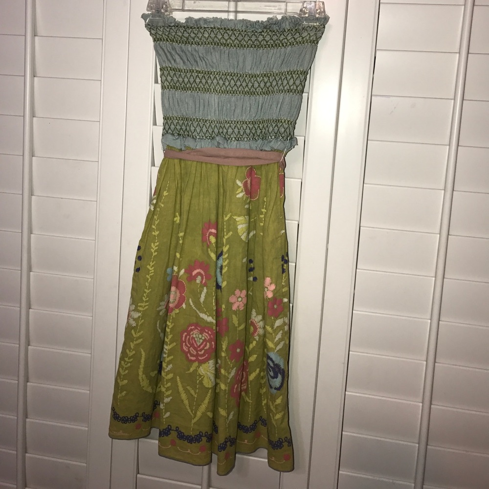 Adorable Scrapbook brand dress