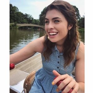 Meet your Posher, Chrystal