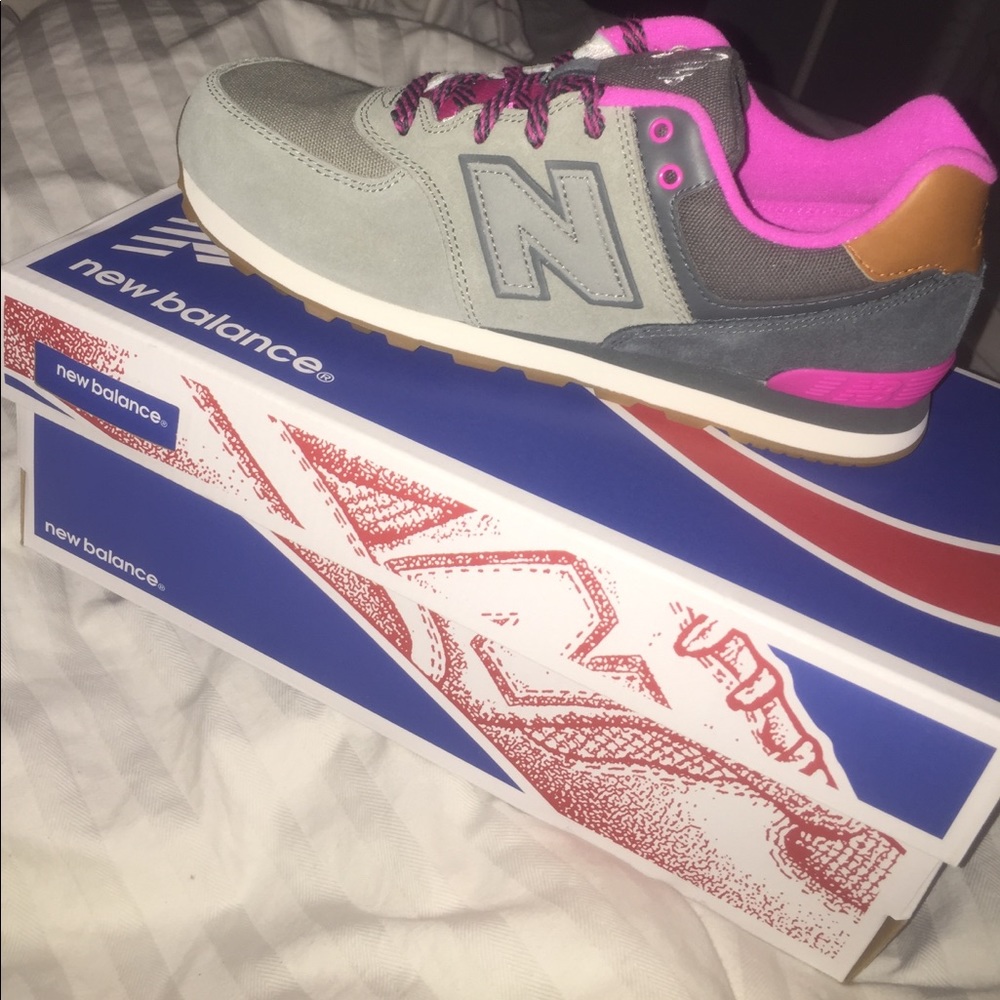 Sneakers