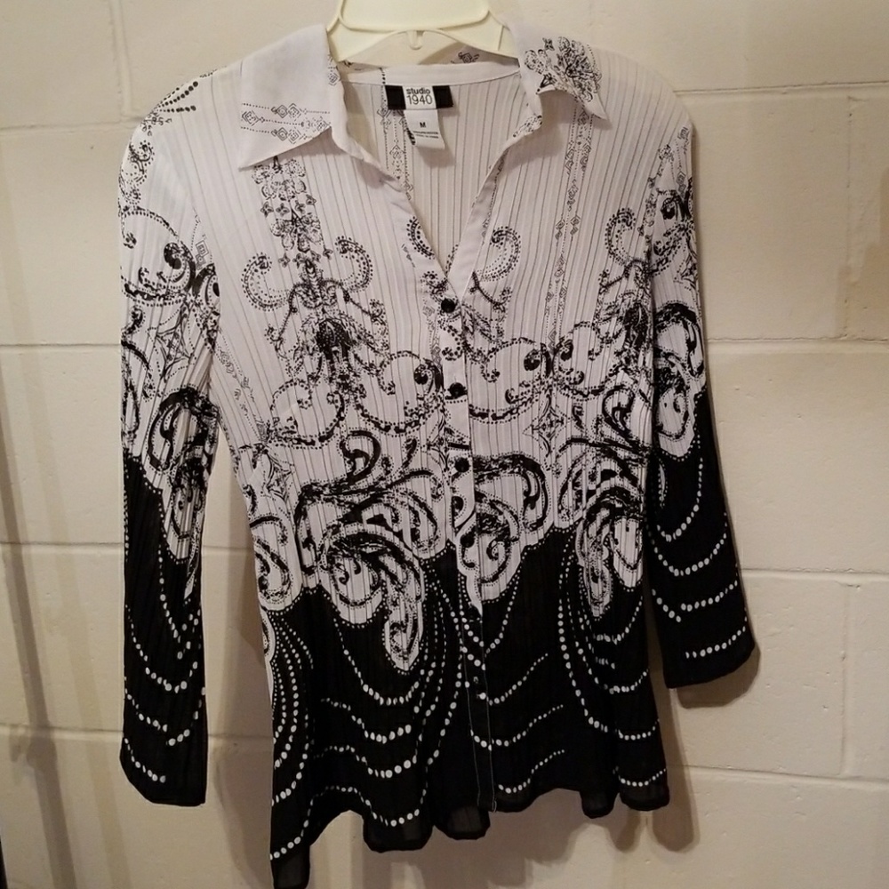 Studio 1940 SzM Crinkle Up 3/4 Sleeve Sheer Blouse