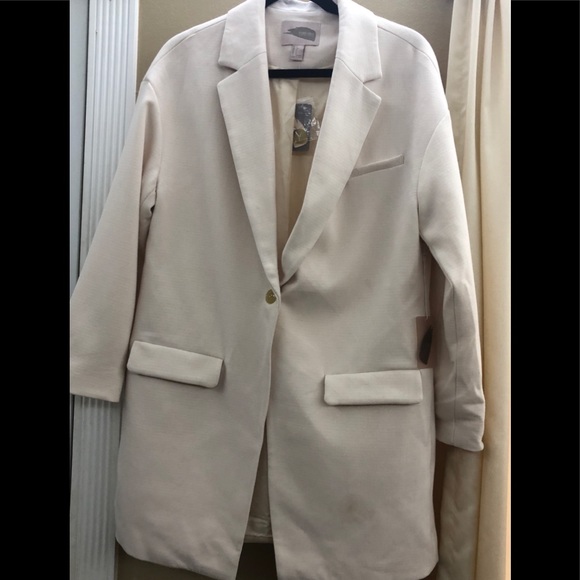 FOREVER 21  Oversized Notched Collar Coat - Picture 2 of 5