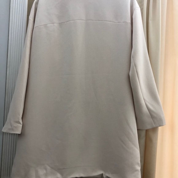 FOREVER 21  Oversized Notched Collar Coat - Picture 4 of 5