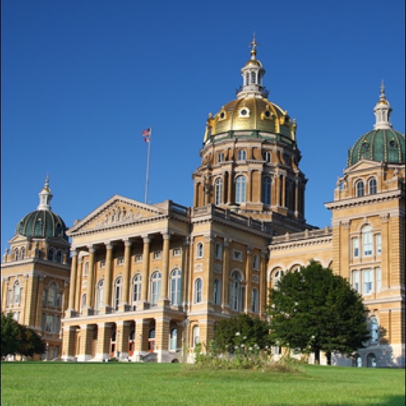 Meet your Posher, Ambassador Midwest Closets - Picture 3 of 6