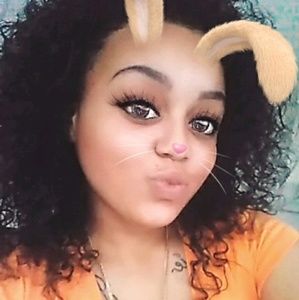 Meet your Posher, Jasmine