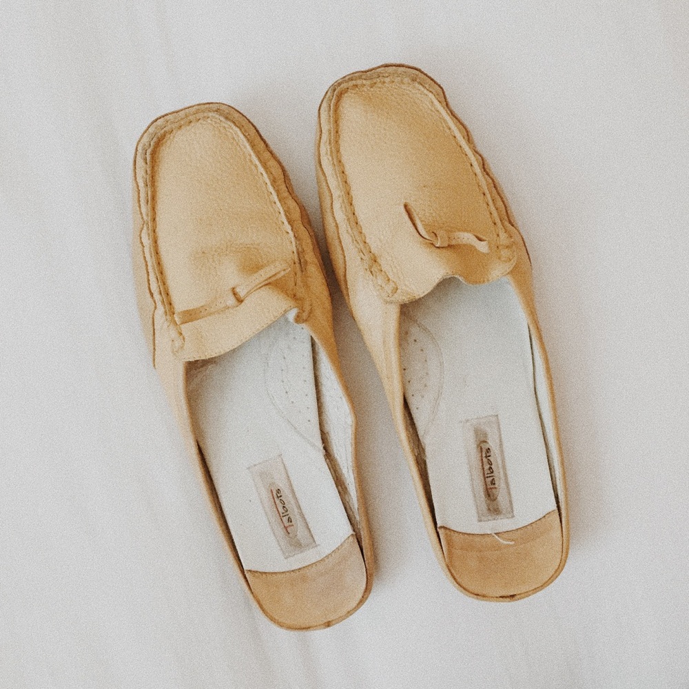 Vintage slip on Flats