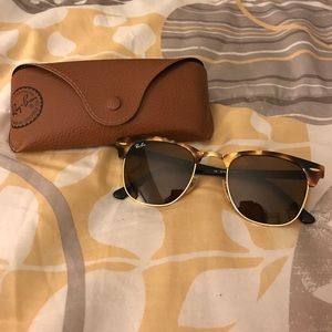 Ray-Ban Clubmaster Classic Sunglasses