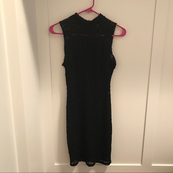 LBD Classic black sleeveless lace dress-2 - Picture 3 of 7
