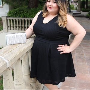 Jennifer Lopez black dress