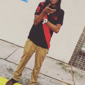 Meet your Posher, Dee