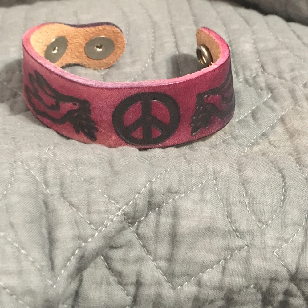 Leather bracelet