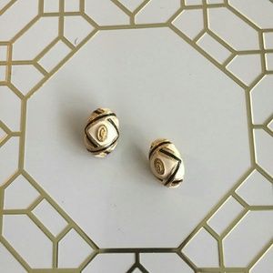 Vintage clip on earings