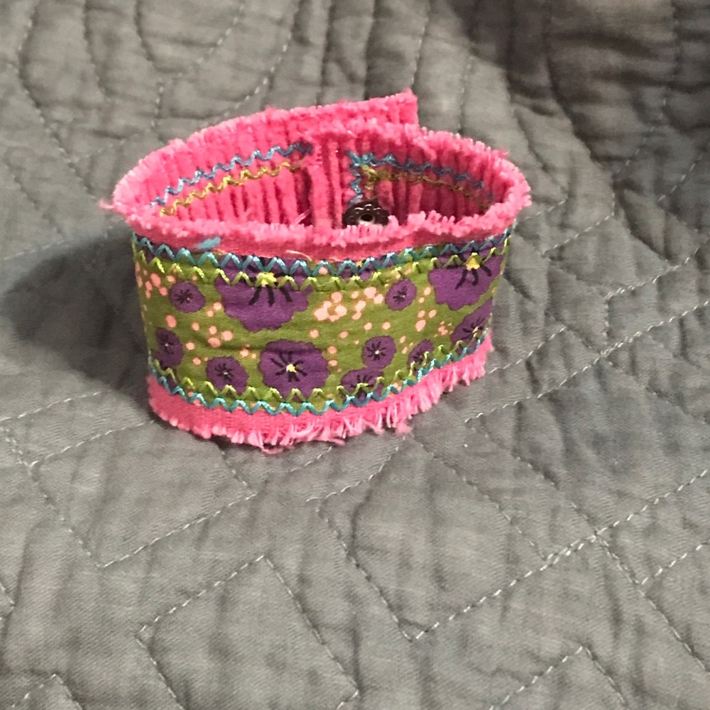 Reversible strap bracelet