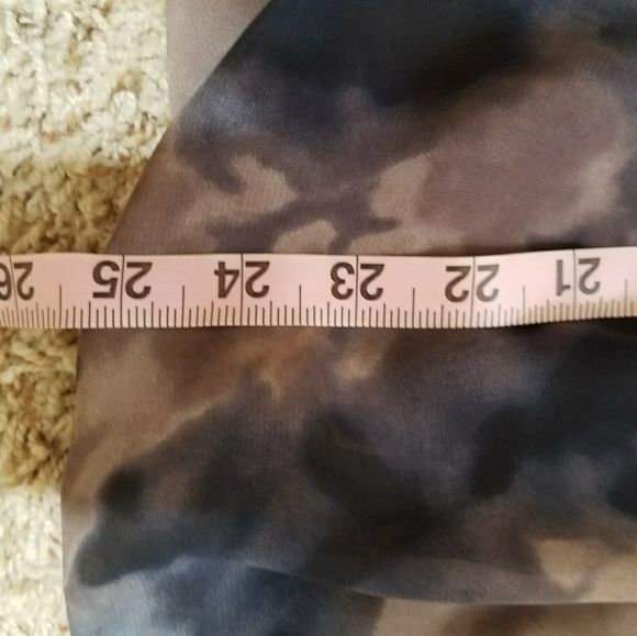 Bcbgeneration cold shoulder blouse - Picture 5 of 7