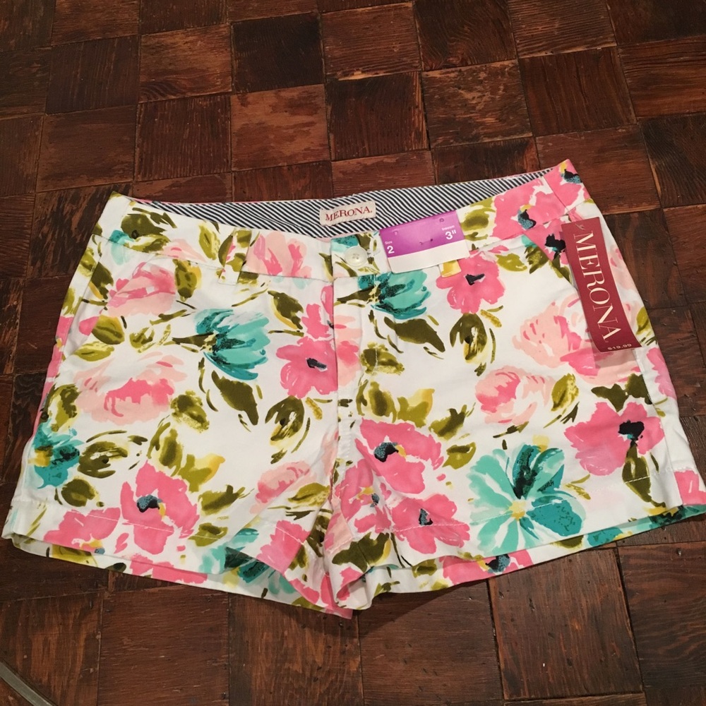 • Target • NWT Floral Shorts ☀️