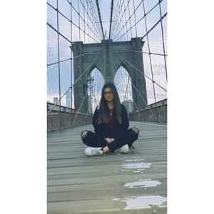 Meet your Posher, Gizem