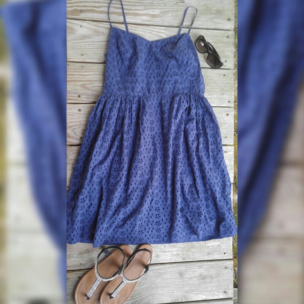 👗Love this Navy dress sz Med👗