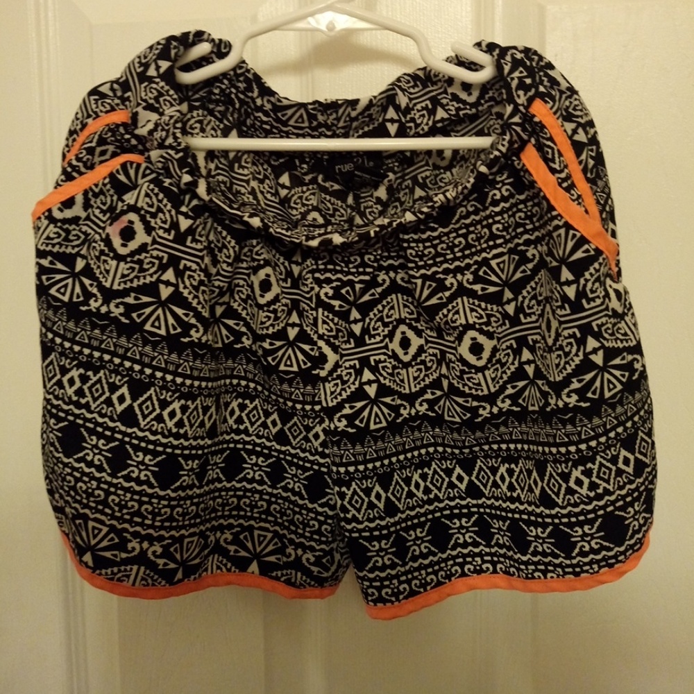 Rue21 printed shorts