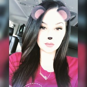 Meet your Posher, Liz