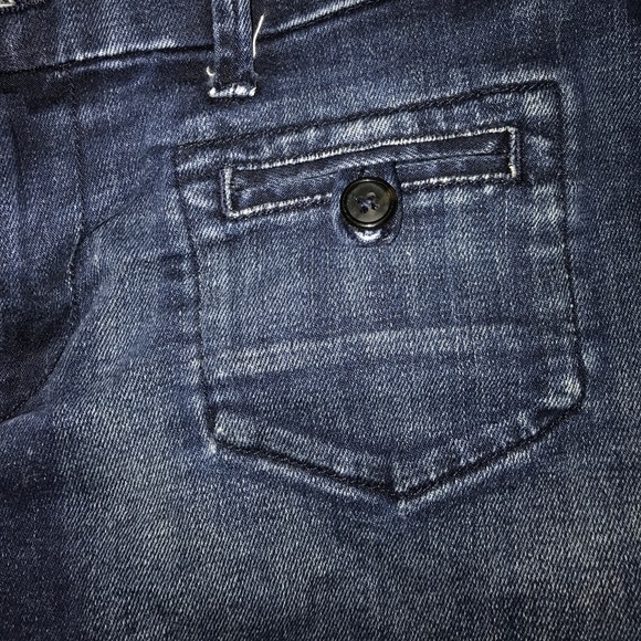 Shorts - Picture 4 of 8