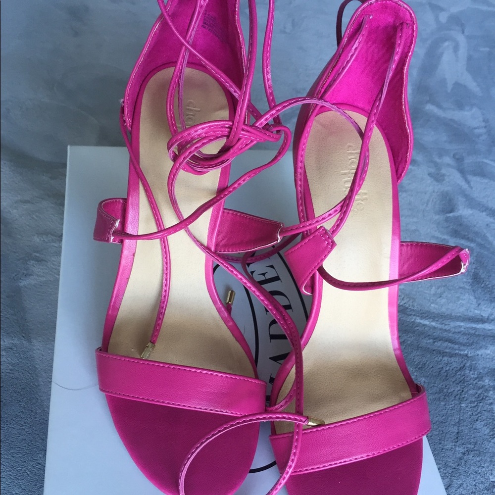 Pink heels - Picture 2 of 2