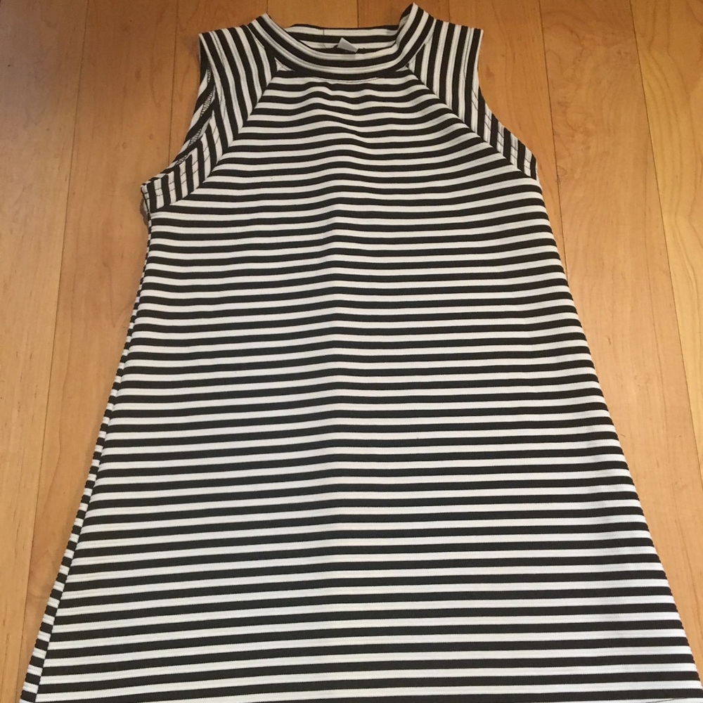 Striped sleeveless dress