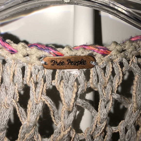 Crocheted vest - Picture 6 of 6