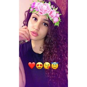 Meet your Posher, Alyssia