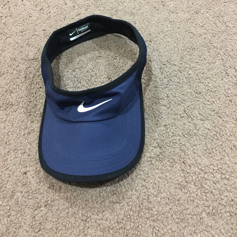 Navy Nike Featherlight Visor