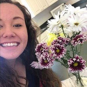 Meet your Posher, Kayla