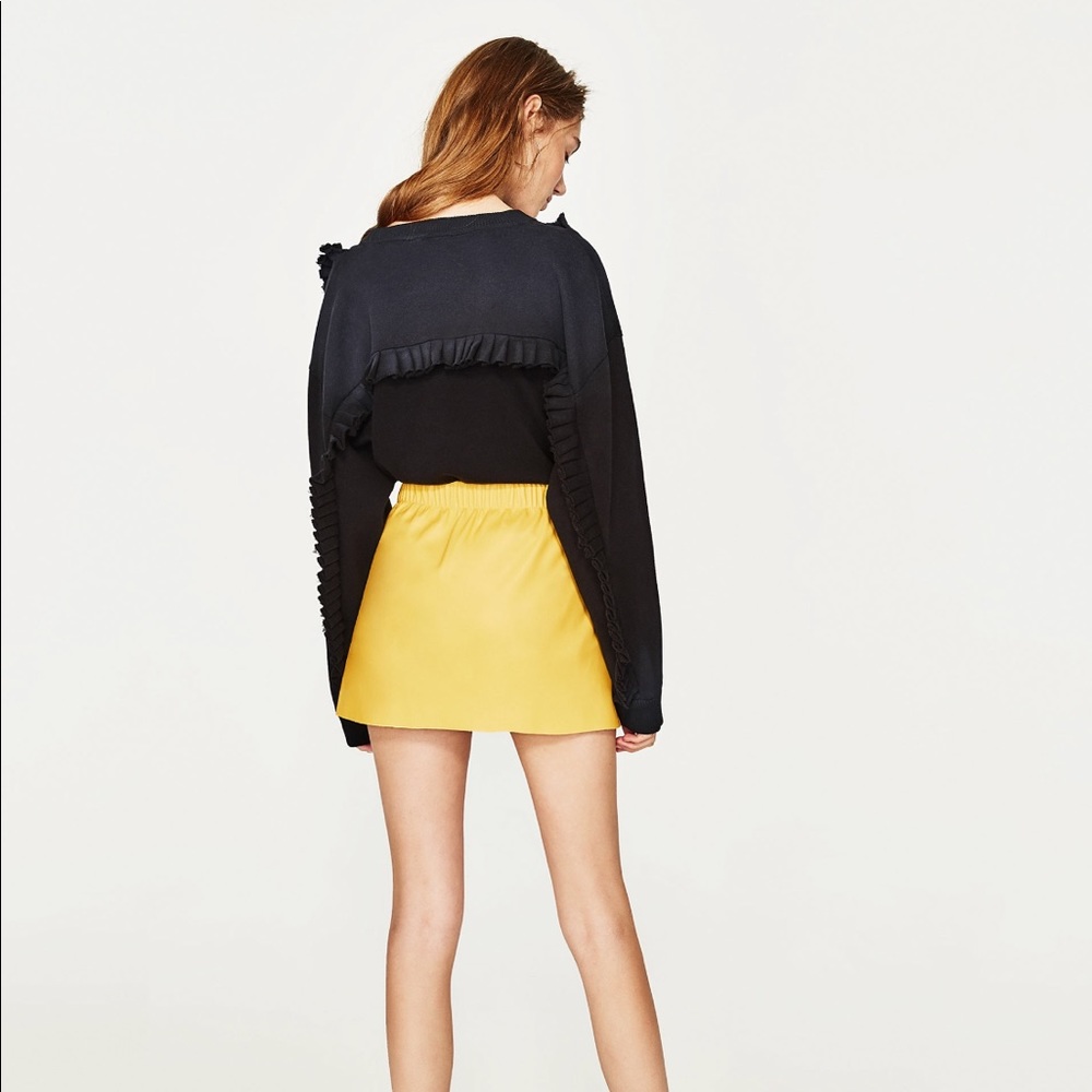 Zara Frilled black sweatshirt NWT - Picture 6 of 7