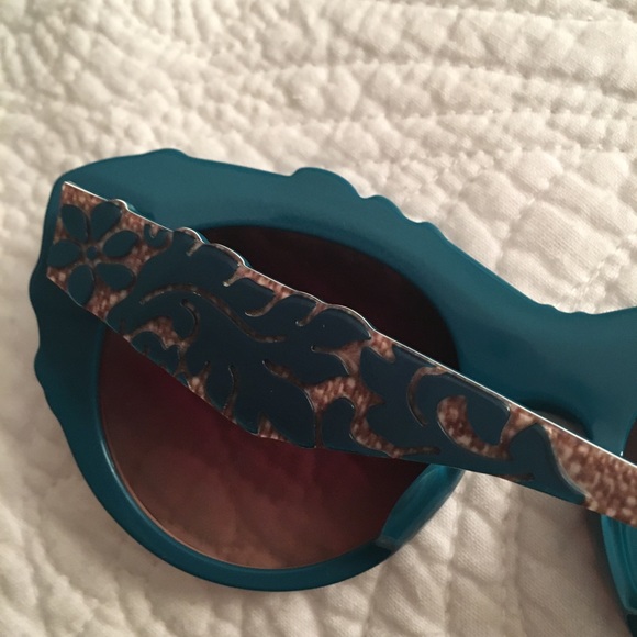 Dolce and Gabana - Sunglasses DG4267 main image 4