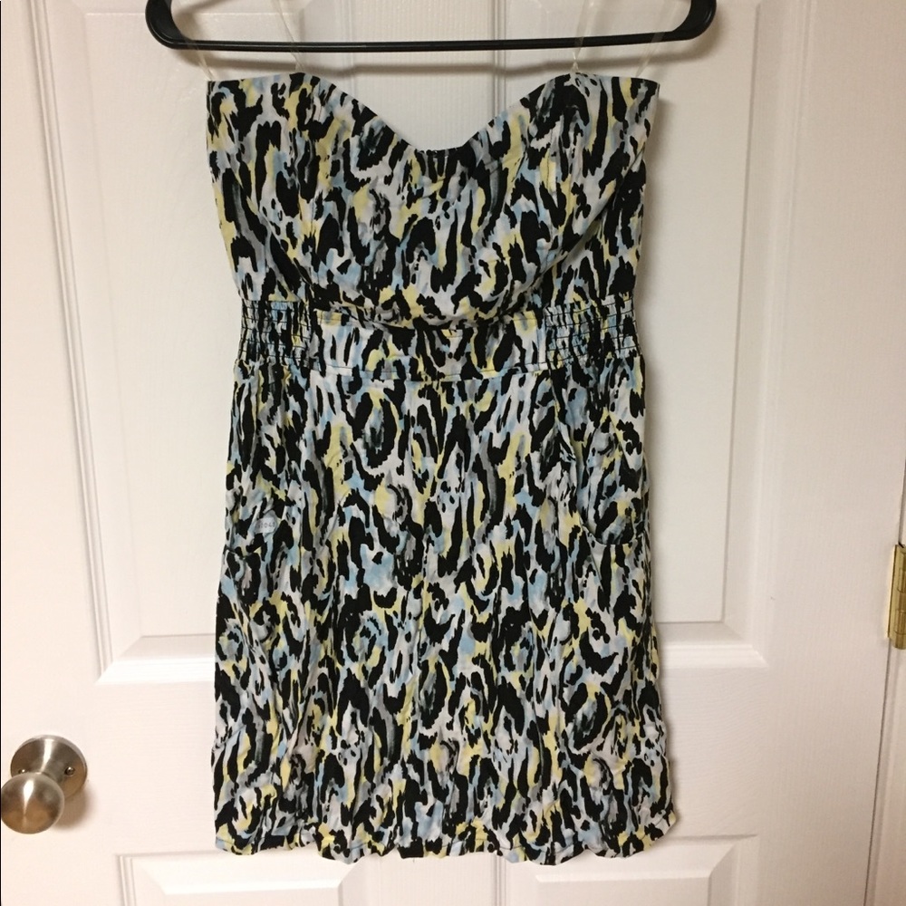 Zumiez mini strapless pocket dress tags on size M