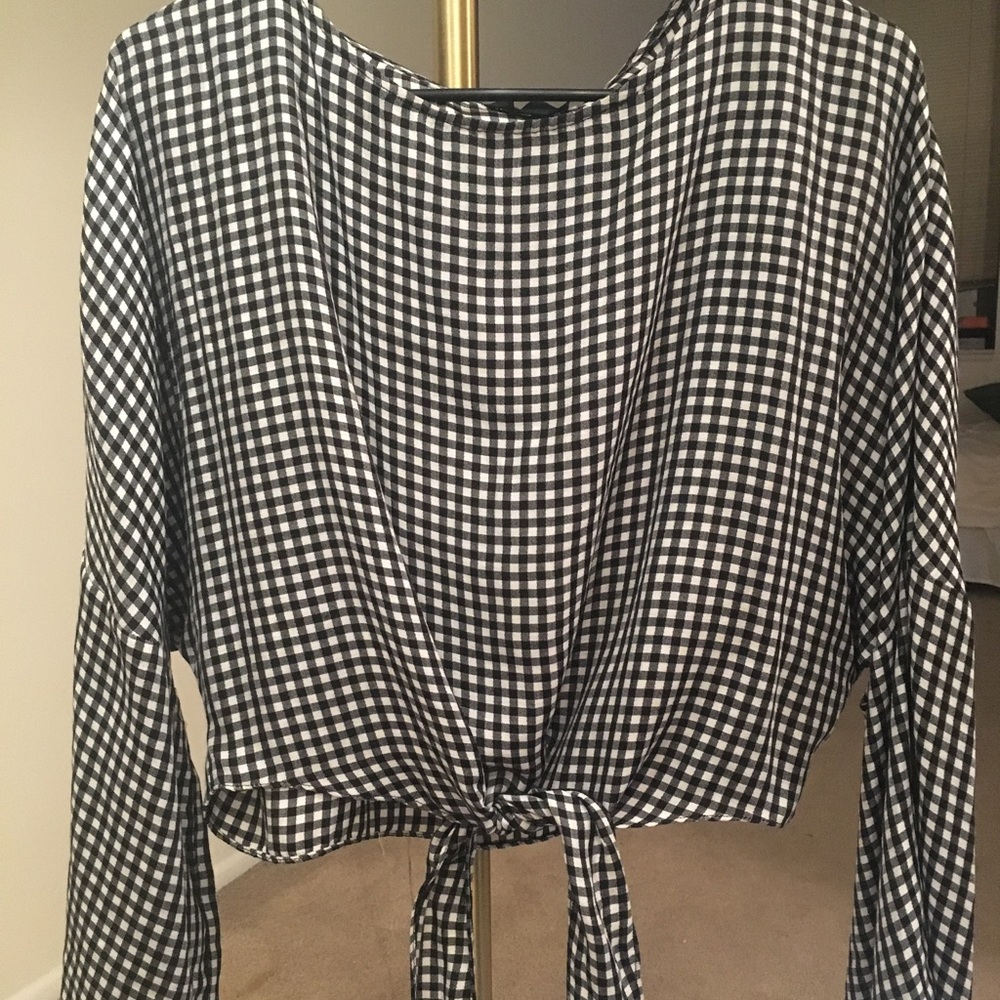 Top shop checkered (Gigham flute sleeve blouse)