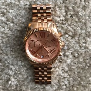 MICHEAL KORS WATCH - rose gold