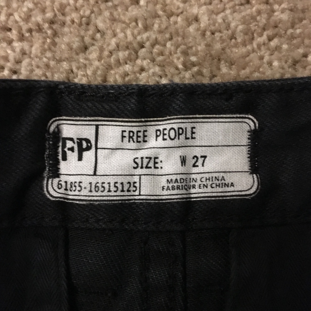 FREE PEOPLE ‘Sweet Surrender’ Denim Shorts - Picture 4 of 6
