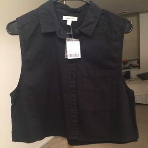 Silence & noise cropped faux-black denim top