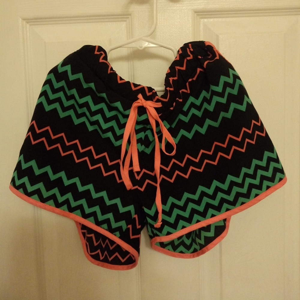 Rue21 chevron shorts