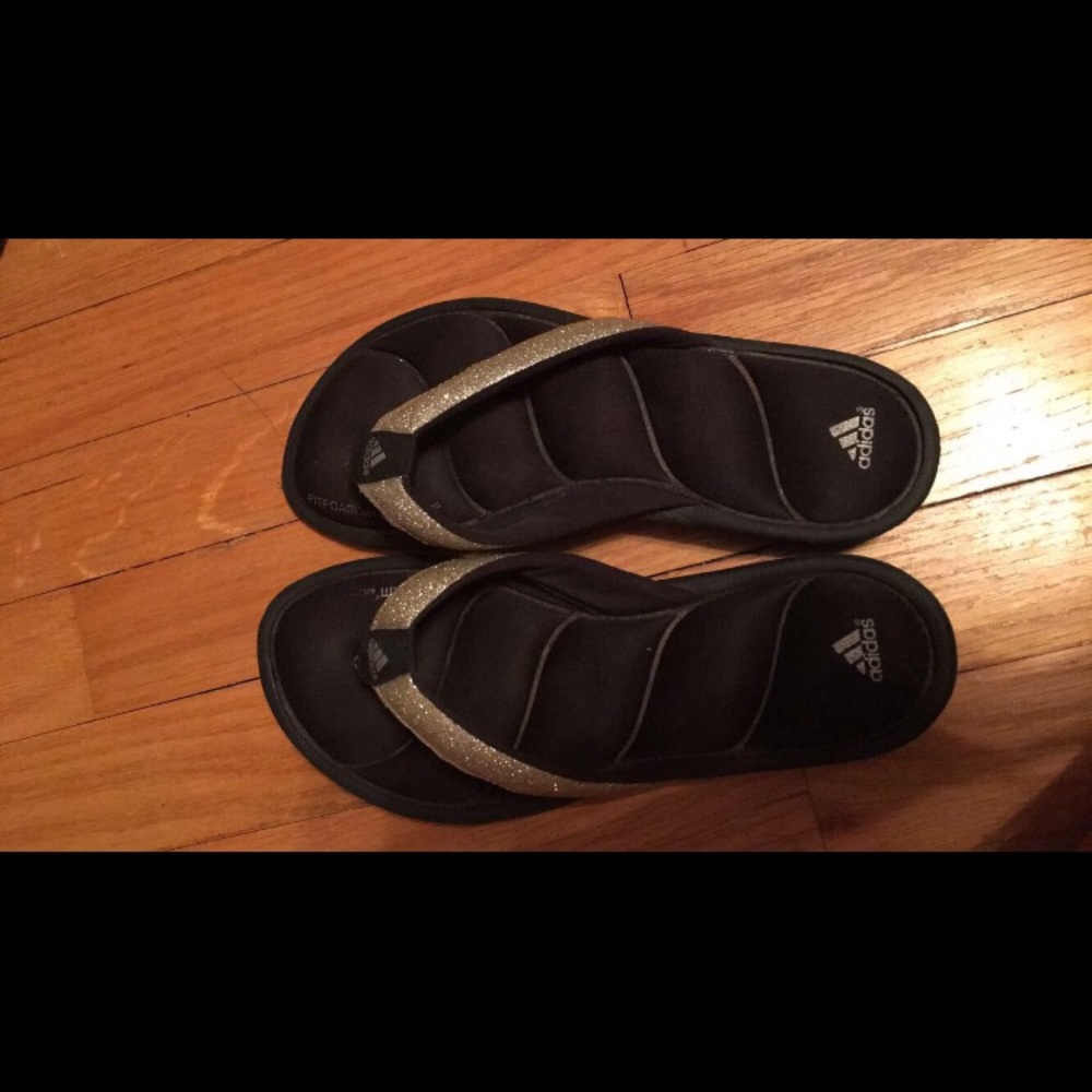 adidas flip flops