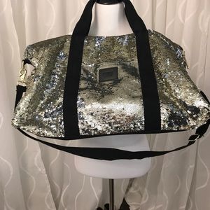 Attention ladies!!!!! Gold sequin duffle bag!!!!